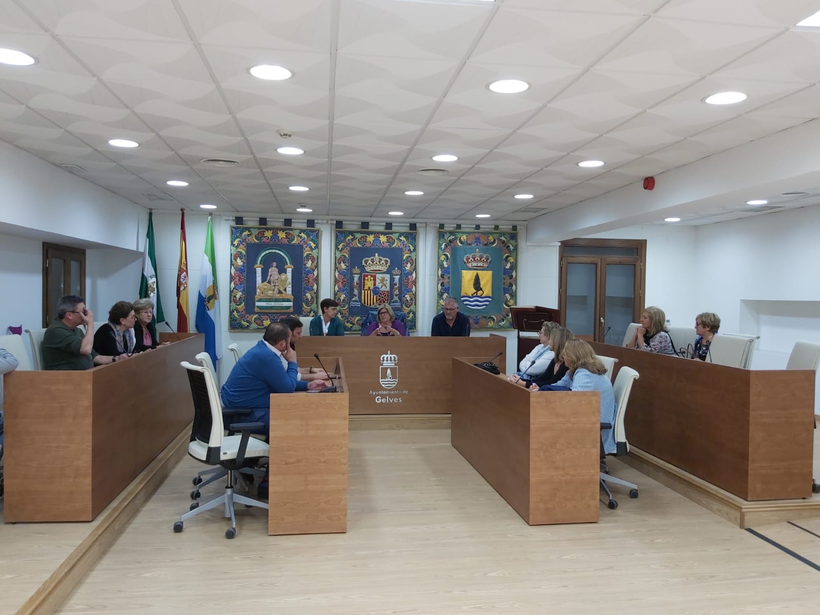 reunion ayuda incendio 2