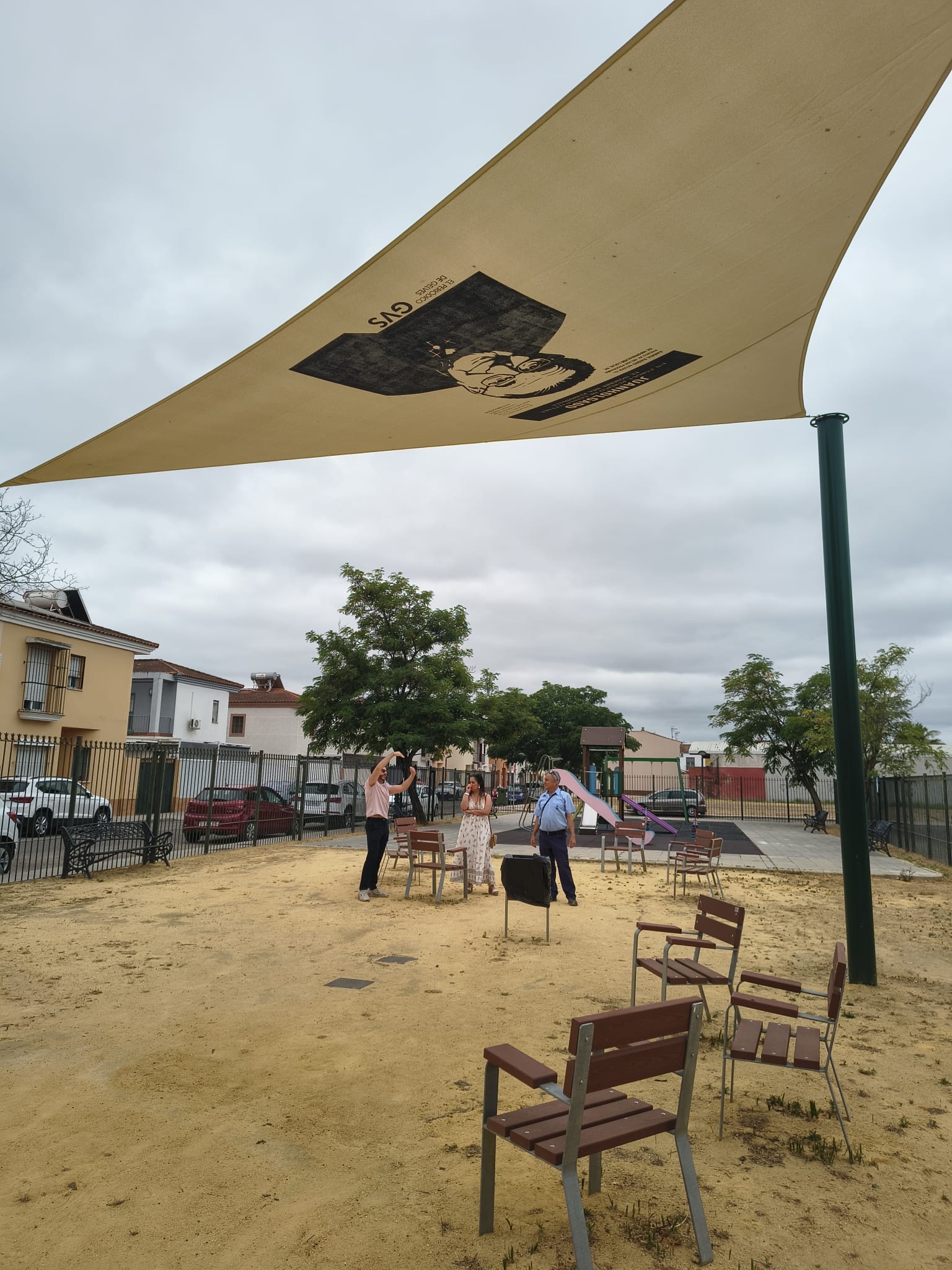 Gelves ampliará las zonas de sombra del Parque Municipal de la Prensa con la colaboración del proyecto "Gelves Teje" ampliacion sombra parque prensa gelves (1)