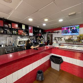 Gran Cerveceria Mateos Gelves local 3