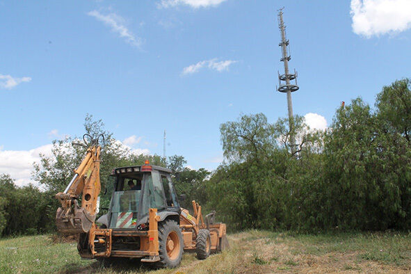 Comienza el desmontaje de la torre de antenas del monte Cebollino