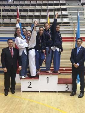 Medalla Oro Tríos w