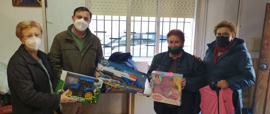 entrega juguetes antonio jimenez