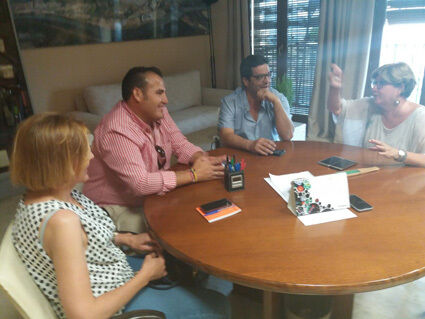 reunion alcaldesa hdad gracia j17w